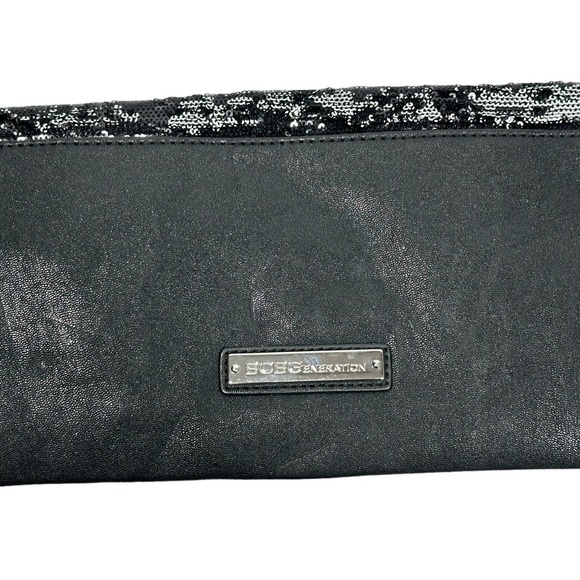 BCBGeneration Black Leather Silver Sequin Foldover Evening Clutch Zipper - Picture 8 of 9